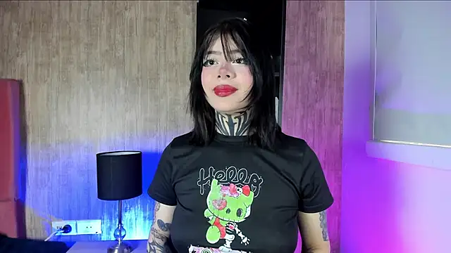 hanna riu online show from 06-04-26, 01:16