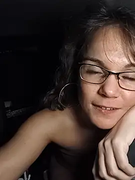Snapshot of BaileyMFox chatting on 05-19-26, 01:56 BaileyMFox online show from 05-19-26, 01:56