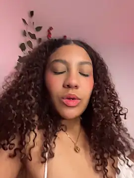 Daphnne Curly online show from 04-23-26, 03:13