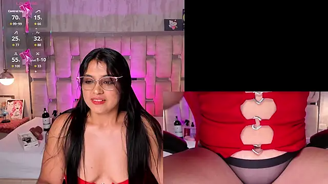 LuciaReid online show from 04-24-26, 01:02