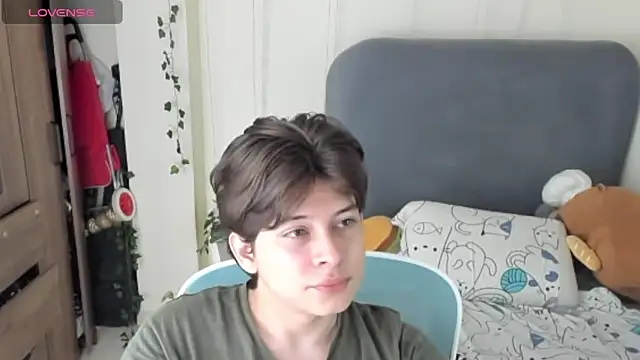 Snapshot of Felixzyn chatting on 06-14-26, 06:53 Felixzyn online show from 06-14-26, 06:53