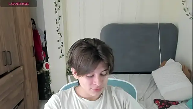 Snapshot of Felixzyn chatting on 05-24-26, 07:14 Felixzyn online show from 05-24-26, 07:14