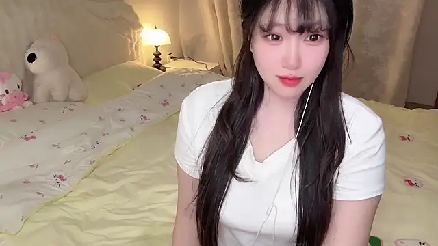 SweetButWildbaby online show from 04-22-26, 04:14