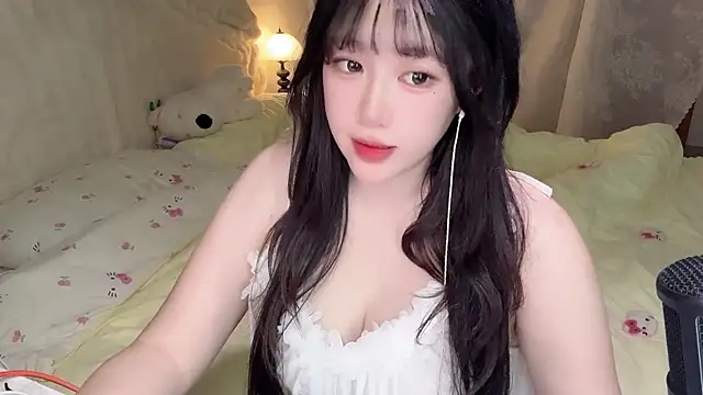 SweetButWildbaby online show from 05-12-26, 02:12
