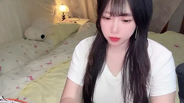 SweetButWildbaby online show from 05-11-26, 04:04