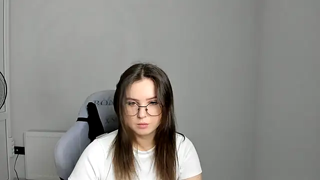 Regina cute  online show from 05-23-26, 06:34