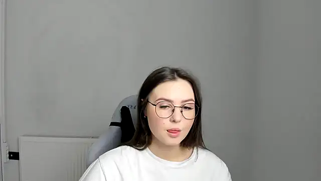 Regina cute  online show from 05-08-26, 11:14
