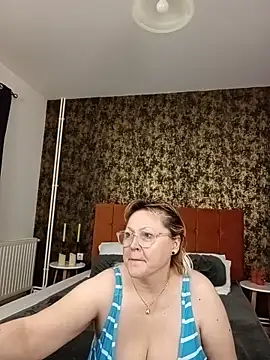 I amVeronicle online show from 05-23-26, 08:19