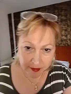 Snapshot of I_amVeronicle chatting on 06-07-26, 12:54 I amVeronicle online show from 06-07-26, 12:54