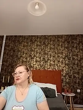 I amVeronicle online show from 06-02-26, 03:01