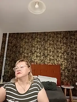 Snapshot of I_amVeronicle chatting on 06-05-26, 11:38 I amVeronicle online show from 06-05-26, 11:38