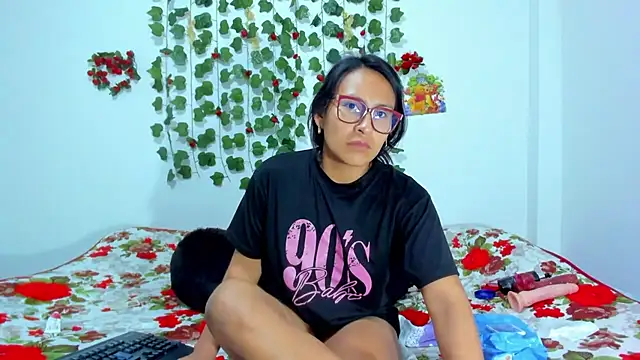 Snapshot of Natalia_sexxxy chatting on 07-11-26, 05:08 Natalia sexxxy online show from 07-11-26, 05:08