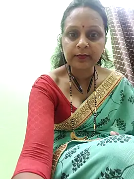 Snapshot of Beborani chatting on 05-12-26, 05:41 Beborani online show from 05-12-26, 05:41