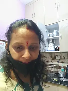 Snapshot of Beborani chatting on 05-30-26, 07:04 Beborani online show from 05-30-26, 07:04