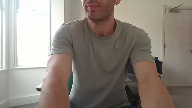 frenchbdmaninlondon online show from 06-15-26, 11:43