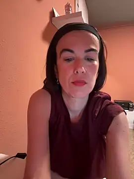 dulceflor25 online show from 05-05-26, 02:53
