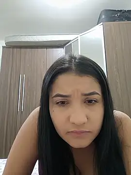 Snapshot of eline01 chatting on 05-15-26, 12:58 eline01 online show from 05-15-26, 12:58