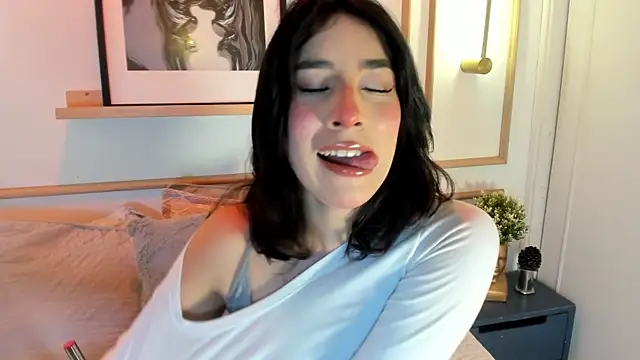 Nanami  online show from 06-03-26, 01:01