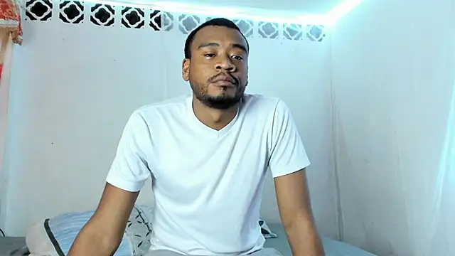 Cherry Chocolate online show from 05-28-26, 10:48