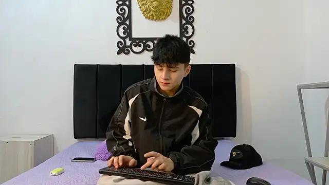 Snapshot of LunayDream chatting on 06-27-26, 11:49 LunayDream online show from 06-27-26, 11:49