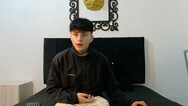 Snapshot of LunayDream chatting on 06-19-26, 11:38 LunayDream online show from 06-19-26, 11:38