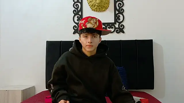 Snapshot of LunayDream chatting on 06-09-26, 11:44 LunayDream online show from 06-09-26, 11:44