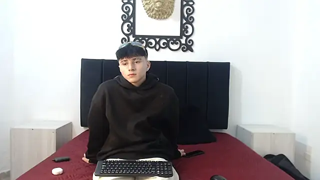 LunayDream online show from 05-22-26, 11:30
