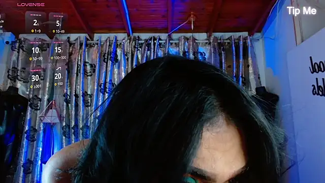 Hecate doll online show from 05-31-26, 02:45