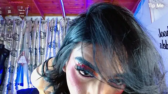 Hecate doll online show from 06-01-26, 05:01