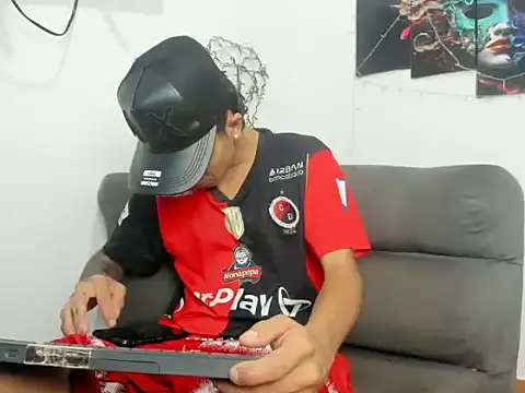 MaikDEMON latino online show from 04-24-26, 04:20