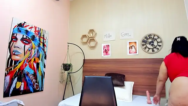 MillaGrey online show from 06-01-26, 12:27