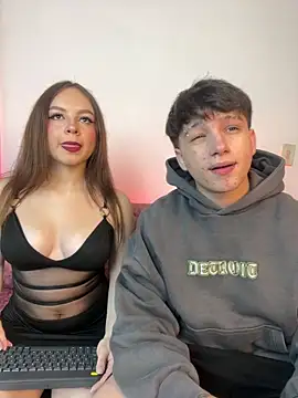 Valen-and-Thomas online show from 04-19-26, 09:06