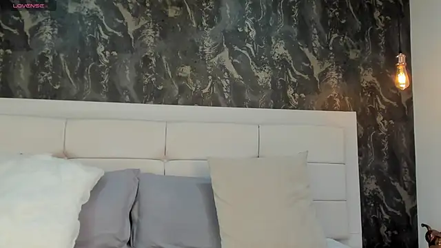 Snapshot of MiaJacksson chatting on 07-11-26, 08:53 MiaJacksson online show from 07-11-26, 08:53