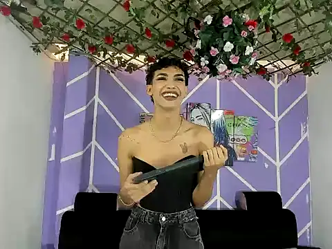 DAHNE HOT  online show from 04-27-26, 12:58