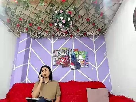 Snapshot of DAHNE_HOT_ chatting on 07-19-26, 12:13 DAHNE HOT online show from 07-19-26, 12:13
