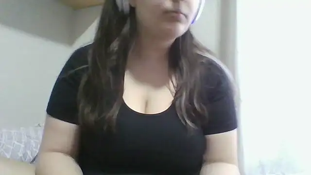 SmokeyAnne online show from 04-20-26, 05:36