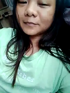 eljhenx online show from 06-19-26, 02:06