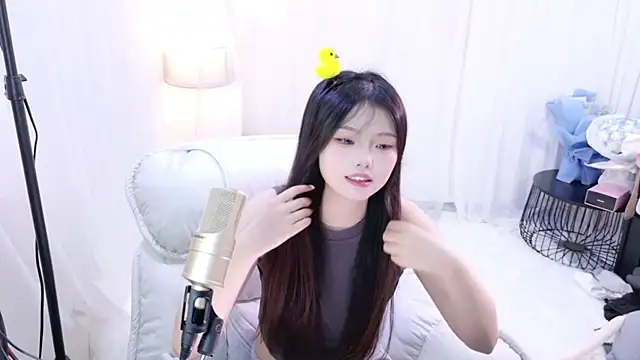 ChuYI-007 online show from 04-27-26, 08:45