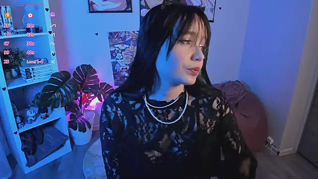 Tomie Kawakami online show from 05-08-26, 09:18