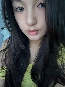 Snapshot of dearBeibeii chatting on 07-20-26, 03:25 dearBeibeii online show from 07-20-26, 03:25