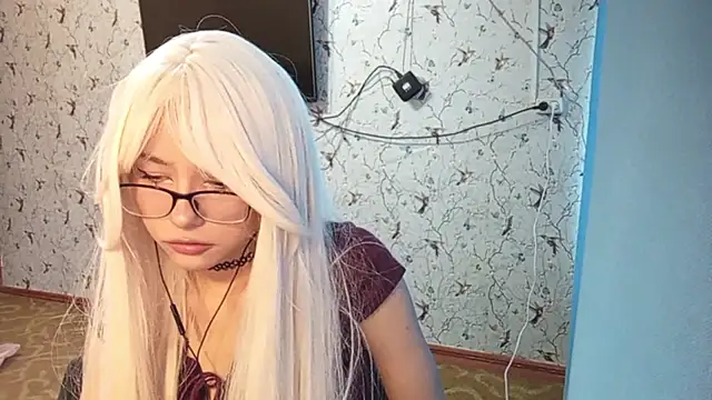 Snapshot of DelicaBrome chatting on 06-12-26, 10:24 DelicaBrome online show from 06-12-26, 10:24