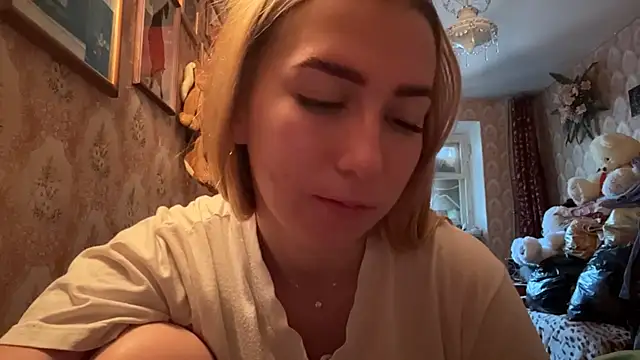 MandyVandy online show from 04-26-26, 04:10