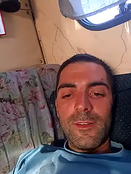 Snapshot of alieno_napoletano chatting on 04-25-26, 03:53 alieno napoletano online show from 04-25-26, 03:53