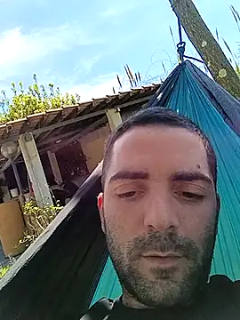 Snapshot of alieno_napoletano chatting on 04-29-26, 10:52 alieno napoletano online show from 04-29-26, 10:52