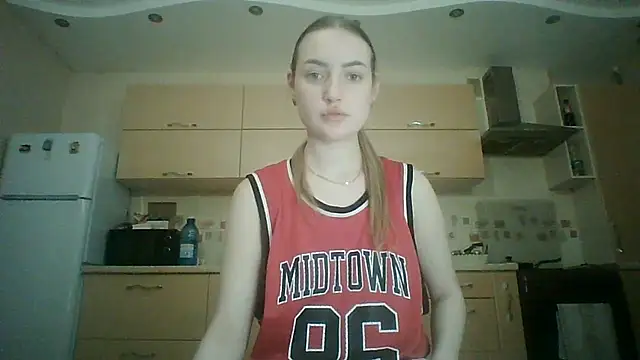 Lisanta online show from 07-18-26, 07:44