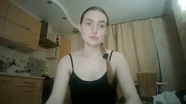 Lisanta online show from 06-26-26, 06:14