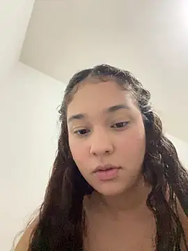 alana lee23 online show from 04-28-26, 11:42