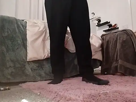 laTinboytoy6666 online show from 04-19-26, 08:55
