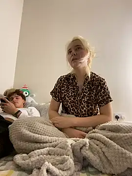 SofiaNLukaBabe online show from 07-07-26, 10:02