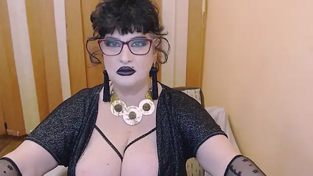 QuuenOfSin online show from 03-01-25, 07:04